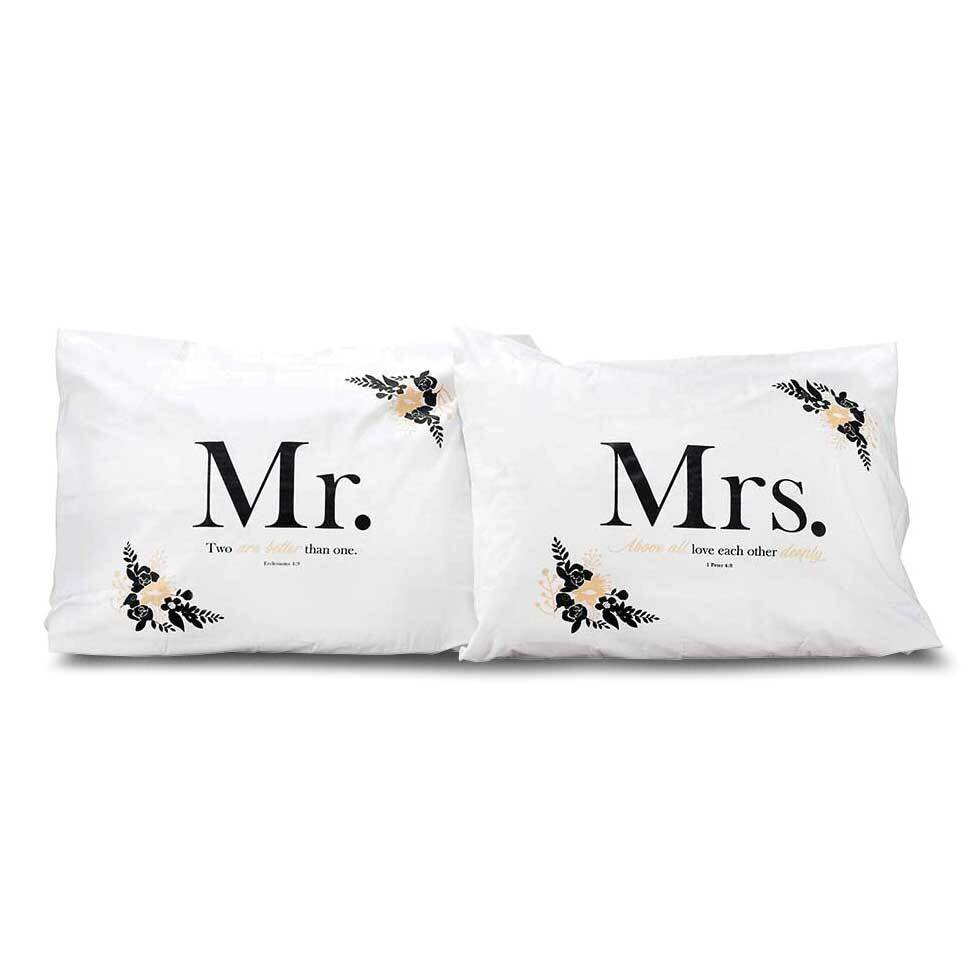 Set of 2 Mr and Mrs Pillow Cases GM22826, MPN: GM22826, 603799583244