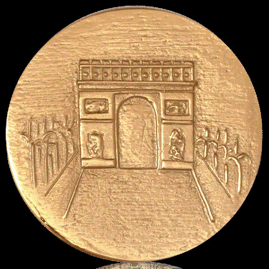 Nikki Lissoni Paris Arc De Triomphe Gold Plated 43mm Coin C1140GL