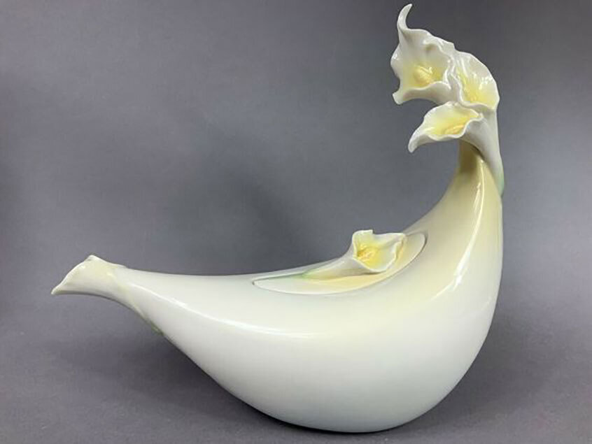 Franz Porcelain Calla Lily Flower Teapot FZ00740