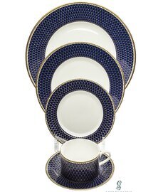 Halcyon Days Gordon Castle Antler Trellis Midnight 5 Piece Place Setting BCGAT115PG, MPN: BCGAT115P…