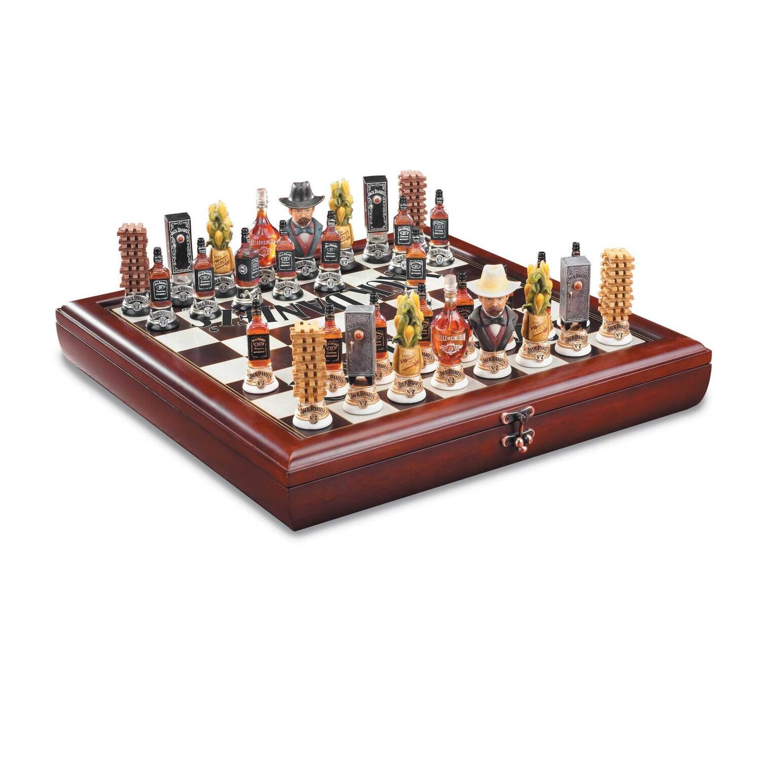 Jack Daniel&#39;s Wooden Lynchburg Chess Set GM16115