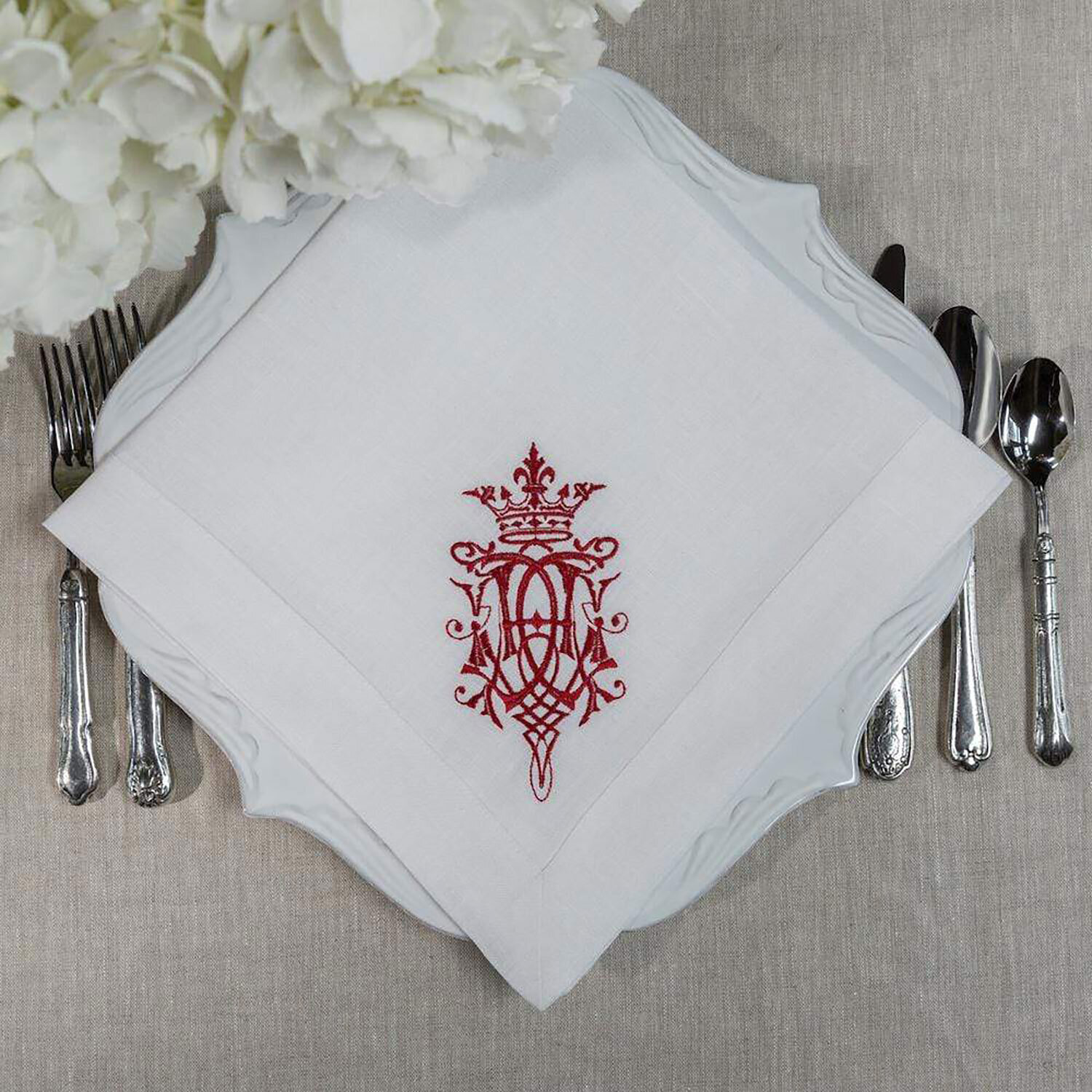 Crown Royal Large Napkin White Red Set of 8 NLG124