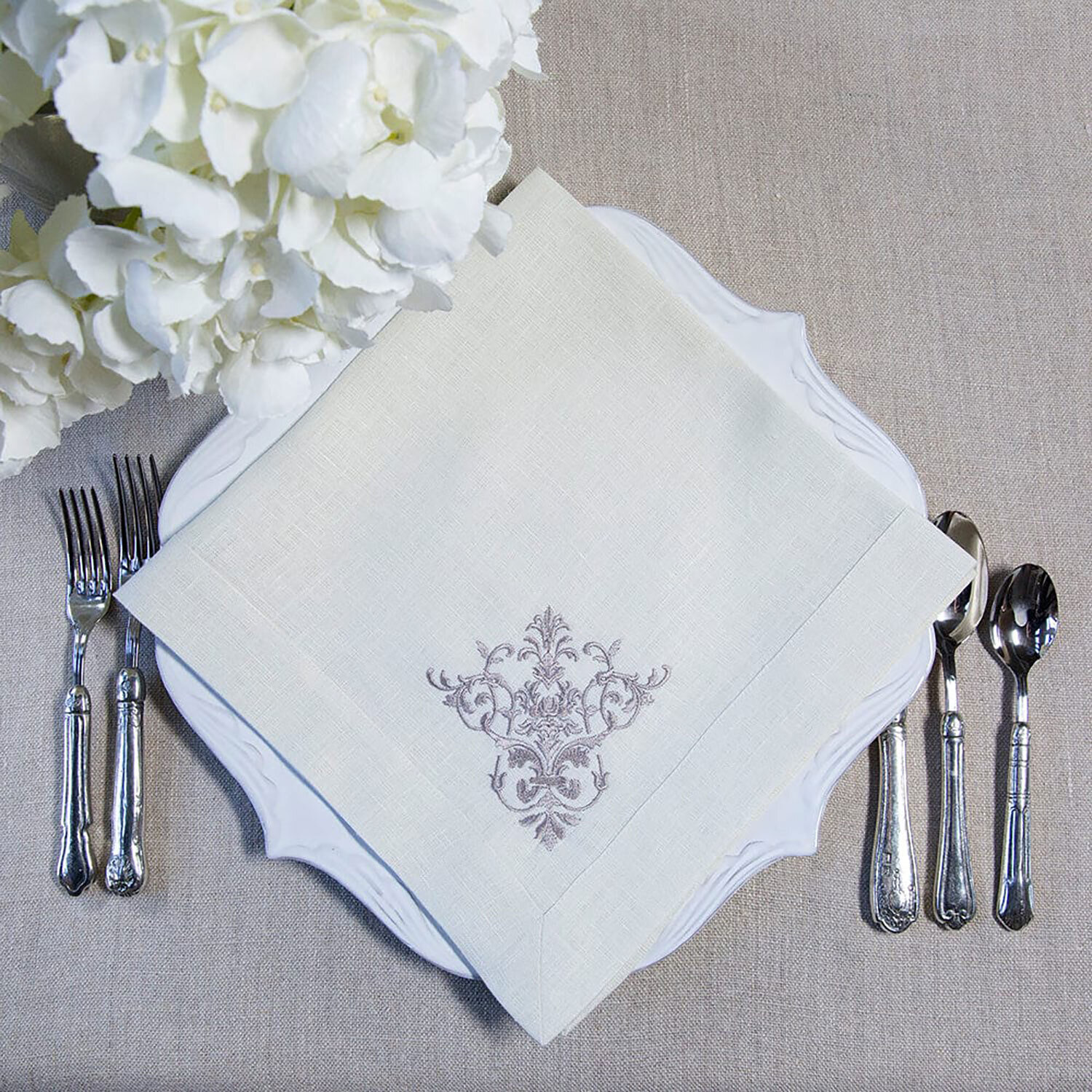 Crown Victorian Large Napkin Grey Set of 8 NLG196