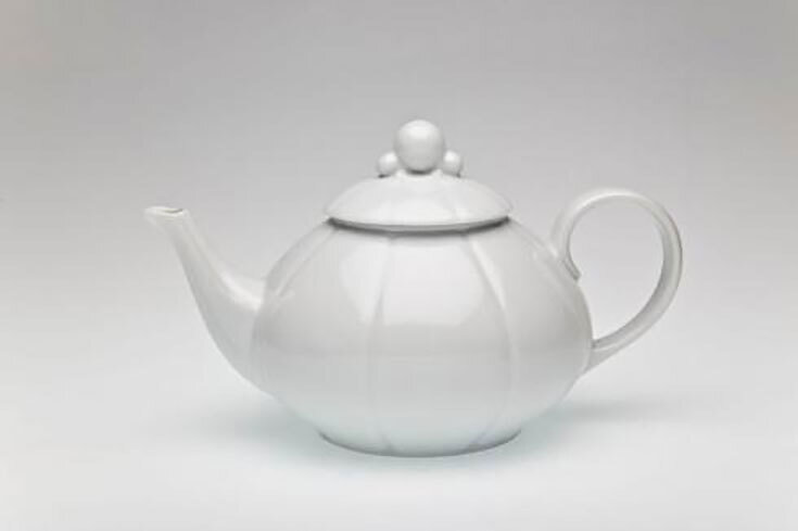 Royal Limoges Nymphea White Teapot 30 oz S120-NYM00001