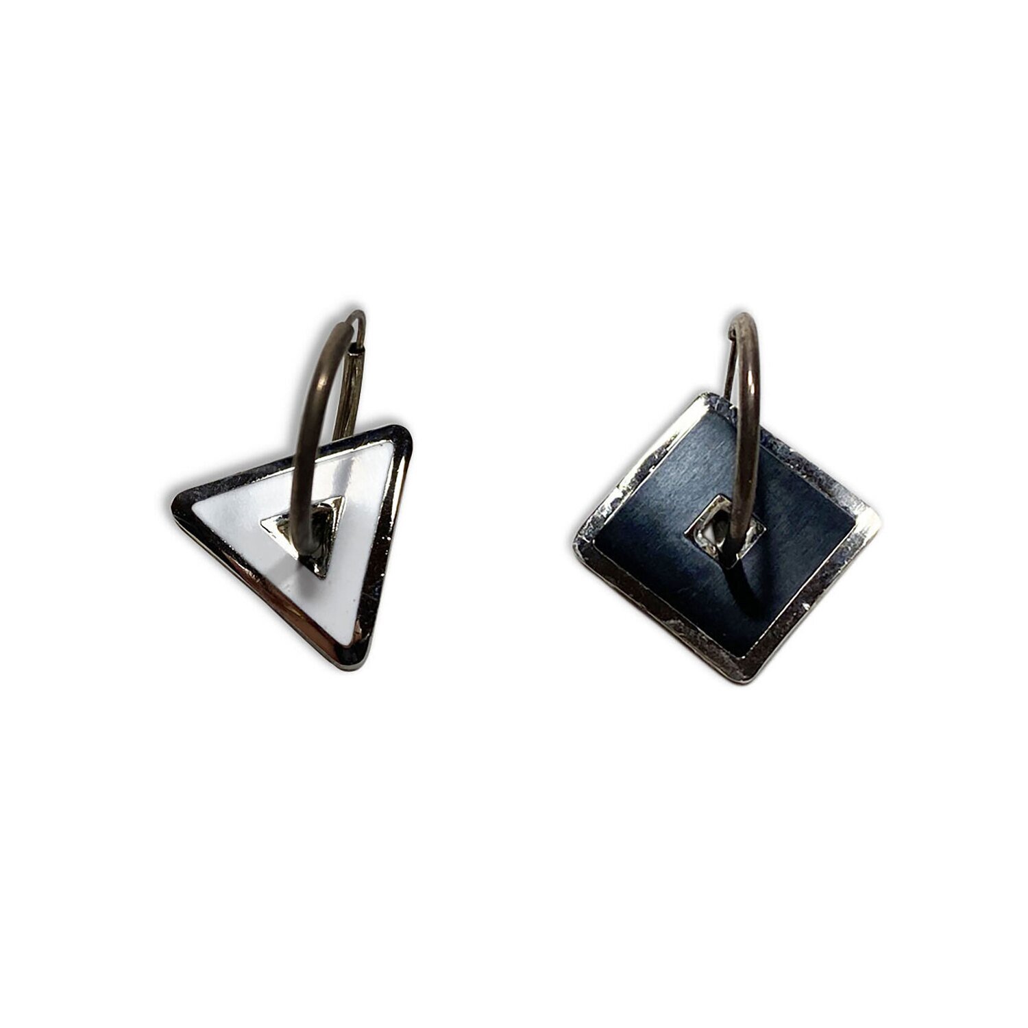 Acme White Triangle Black Square Earrings JAO91E, MPN: JAO91E