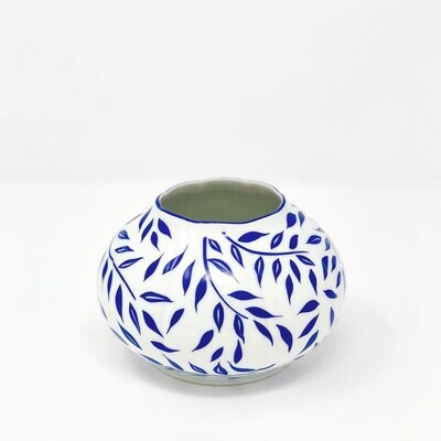 Royal Limoges Olivier Bleu Round Nym Vase Small XV20-DIV20826, MPN: XV20-DIV20826, 3700409925160