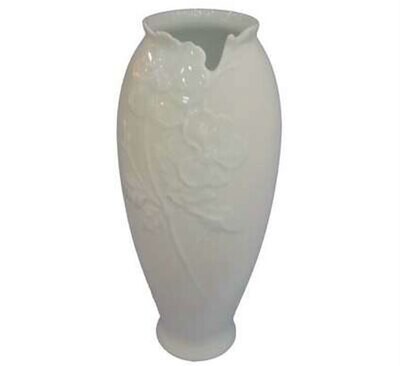 Franz Porcelain Porcelain Anemone Flower Design White Vase FZ00216, MPN: FZ00216,
