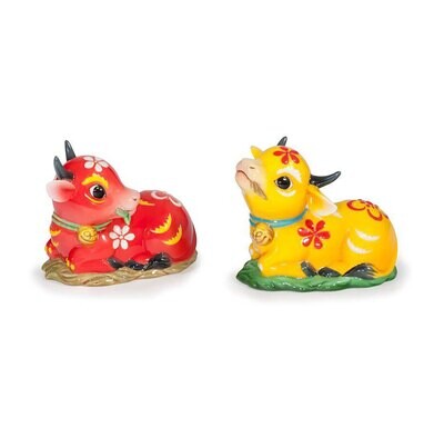 Franz Porcelain Oxen Design Sculptured Salt And Pepper Shakers FZ03932, MPN: FZ03932,