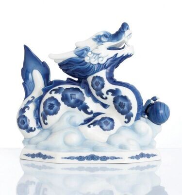 Franz Porcelain Lucky Dragon Blue and White Dragon Figurine FZ02823, MPN: FZ02823,