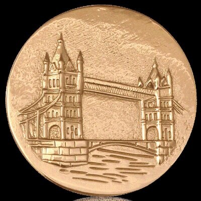 Nikki Lissoni London Tower Bridge Gold Plated 43mm Coin C1141GL, MPN: C1141GL, 8718627462881