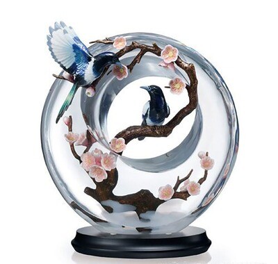 Franz Porcelain Lucite Magpie Design Porcelain Magpie with Wooden Base Limited Editon of 688Pcs FL0…