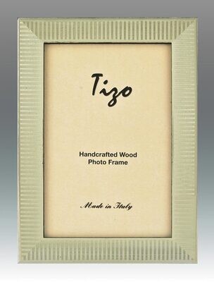 Tizo Shiny Striped Silvery Wooden Picture Frame 5 x 7 Inch, MPN: 285SIL-57,