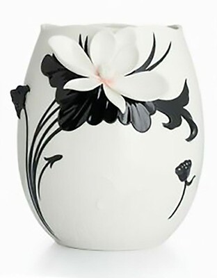 Franz Porcelain Pattern Of Black and White Lotus Flower Brush Holder CP00044, MPN: CP00044,
