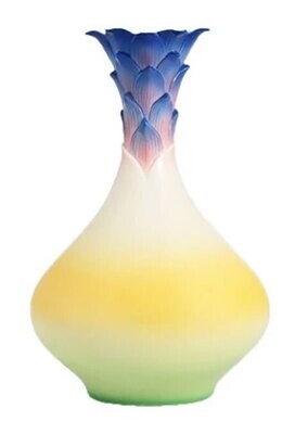 Franz Porcelain The Pinnacle Of Glory Red Ginger Lily Small Vase FZ02857, MPN: FZ02857,