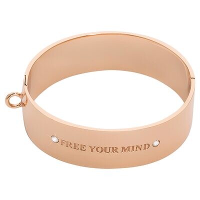 Nikki Lissoni Large Bangle of 2cm with The Engraving Free Your Mind 1 Loop To Attach A Charm Rose G…