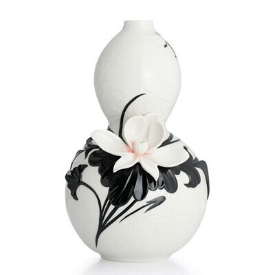 Franz Porcelain Pattern Of Black-And-White Lotus Flower Vase  CP00043, MPN: CP00043,