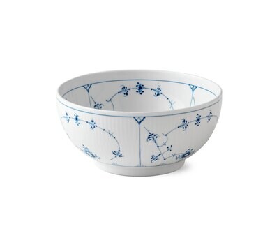 Royal Copenhagen Blue Fluted Plain Bowl 1.75 Qt 1016766, MPN: 1016766, 5705140706687