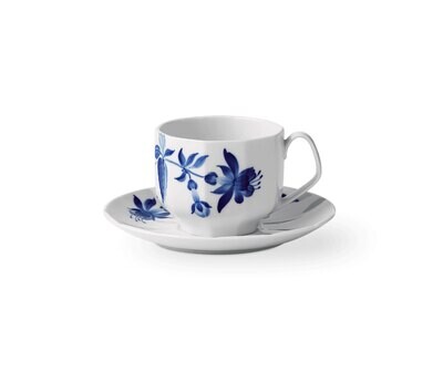 Royal Copenhagen Blomst Teacup And Saucer Fuchsia 7.5 Oz 1025330, MPN: 1025330, 5705140731207