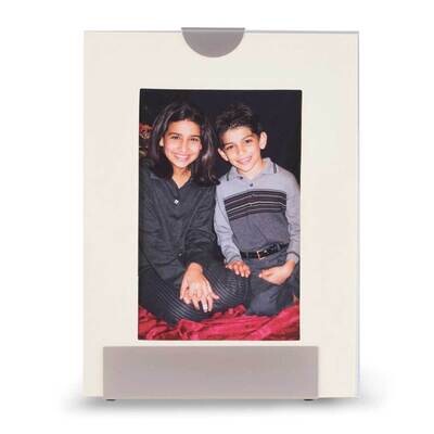 Silver-plated with Pearl Finish 4 x 6 Inch Picture Picture Frame GM21564, MPN: GM21564, 797140321194