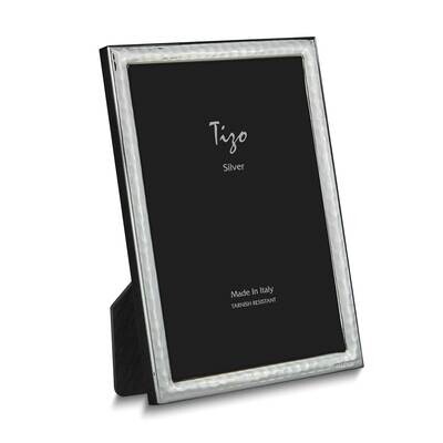 Italian Bilaminate Silver Narrow Band Hammered 4 x 6 Inch Photo Picture Frame GM25941, MPN: GM25941,