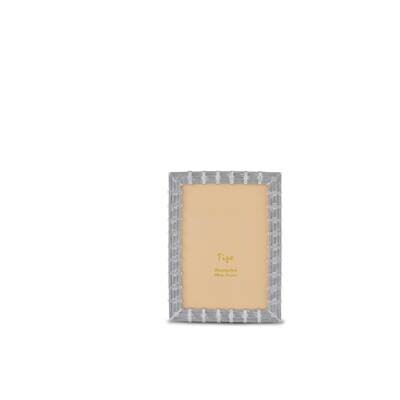 Silver-Tone Mesh 5 x 7 Inch Photo Frame GM20021, MPN: GM20021,
