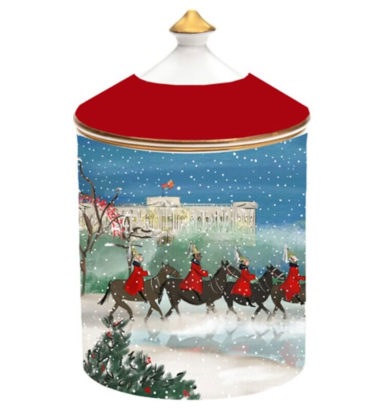 Halcyon Days TR Life Guards in the Snow Lidded Candle Sandalwood & Vetiver BCTLS10LCG