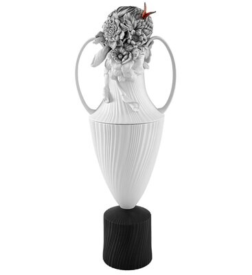 Vista Alegre The Meaning Box Still Life 21142541, MPN: 21142541,