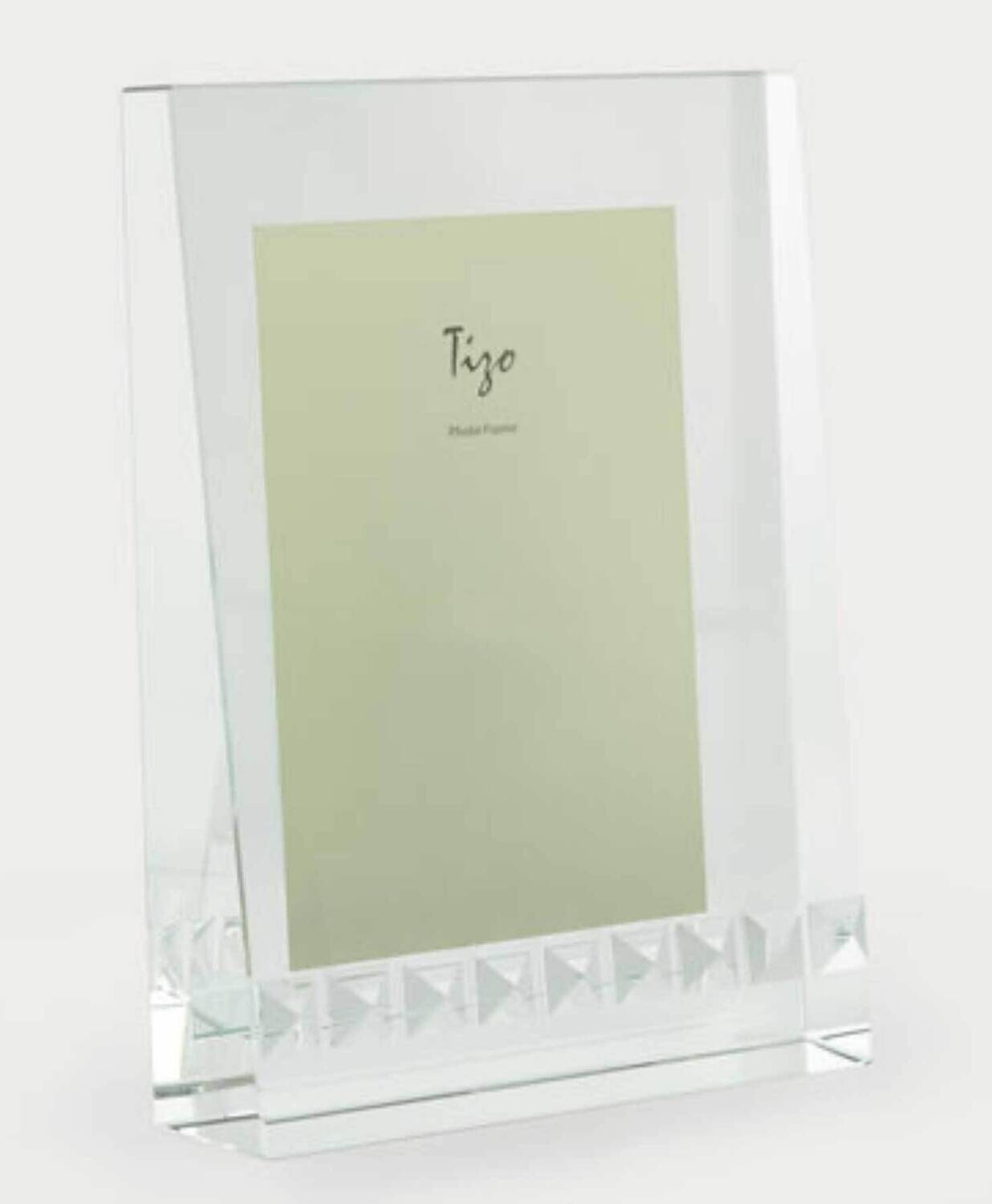 Tizo Picture Frame with Studs 5 x 7 Inch Crystal Glass PH1370-57