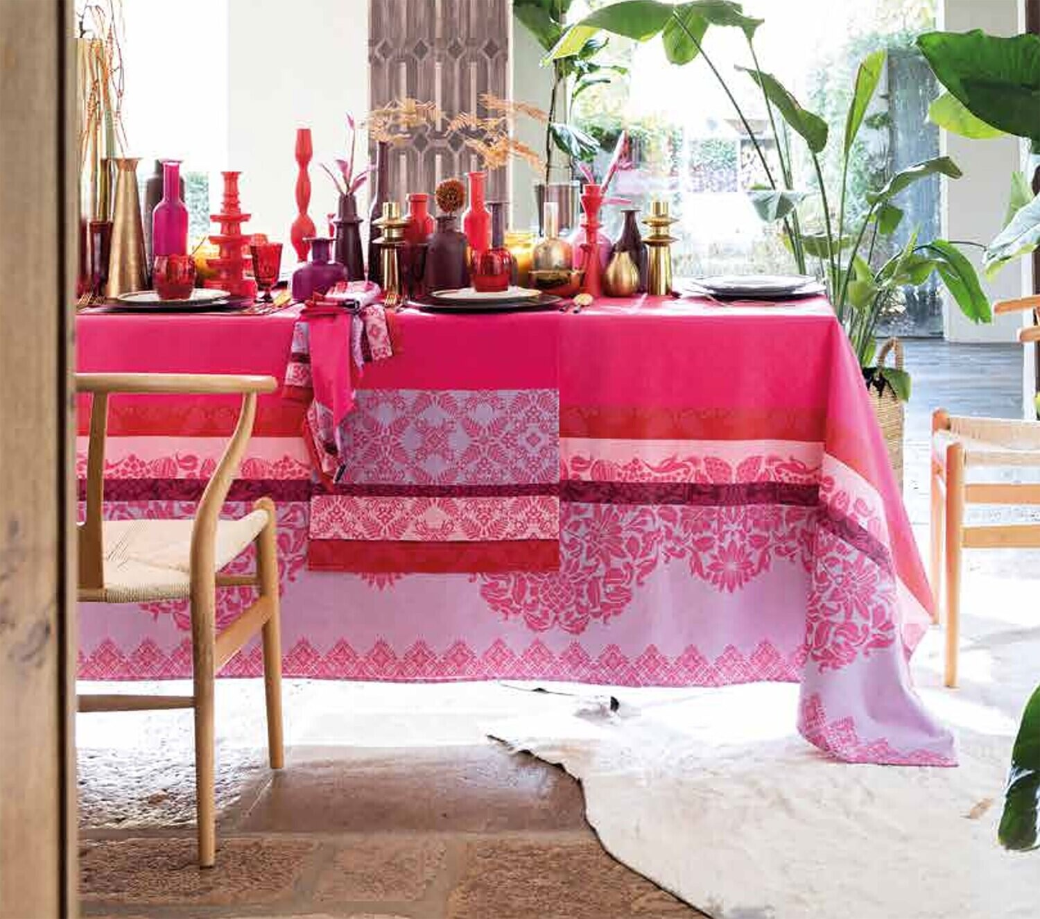 Le Jacquard Francais Mumbai Pink Tablecloth 59&quot; X 59&quot; 29549, MPN: 29549,