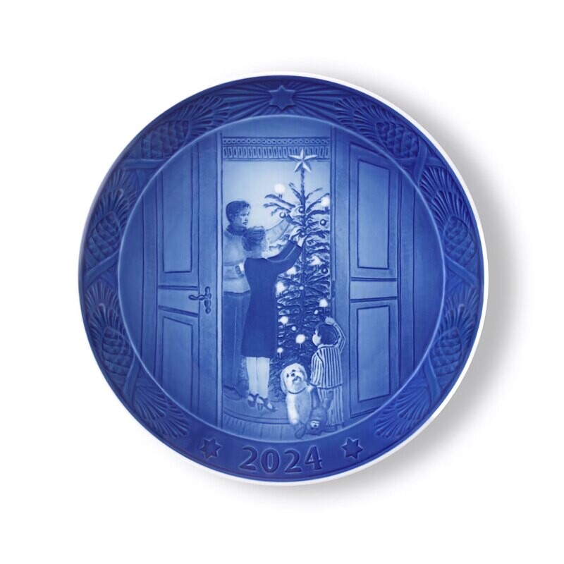 Royal Copenhagen Blue Collectibles 2024 RC Plate 18cm 7.1 Inch 1070754