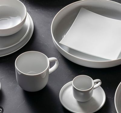 Costa Nova Resonance White Porcelain Square Plate 18, 8RCP181-WHI, 5606739973278