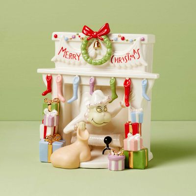 Lenox Grinch Steals The Stockings Figurine, MPN: 896422, UPC: 194372031431