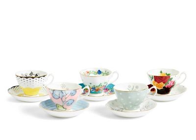 Royal Albert 100 Years Teacup &amp; Saucer 1920 - 1960 Set of 5 1072632, 701587482714