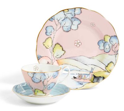 Royal Albert 100 Years Teacup Saucer Plate 3 Piece Set Enchantment 1930 1072628, 701587482752