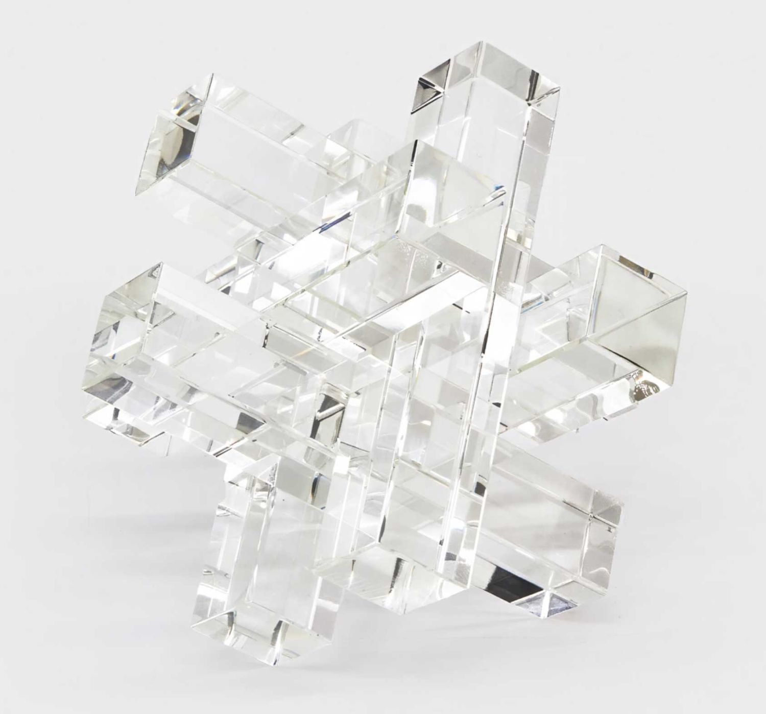 Tizo Crystal Glass Interlock Object PH986ORN