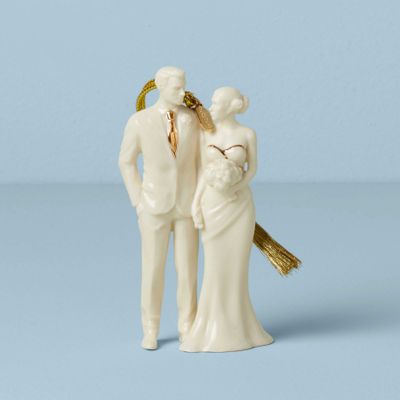 Lenox 2025 Bride &amp; Groom Ornament, MPN: 897119, UPC: 194372034180