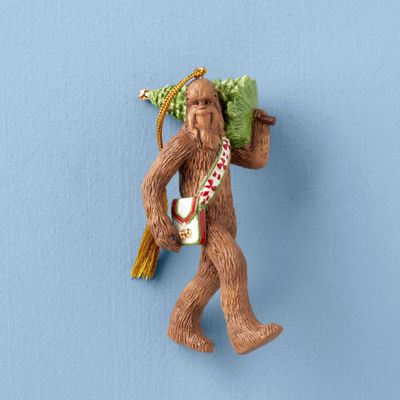 Lenox Chewbacca With Christmas Tree Ornament, MPN: 895947, UPC: 194372029841