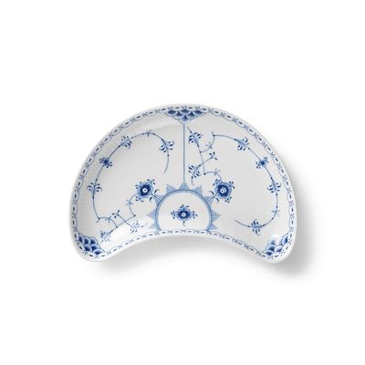 Royal Copenhagen Blue Fluted Half Lace Half Moon Dish 22 cm, MPN: 1070987, UPC: 5705140745471