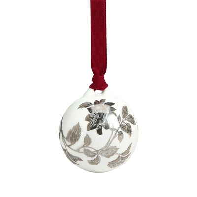 Wedgwood Festive Tonquin Ornament Silver No 1, MPN: 1081147, UPC: 701587494601