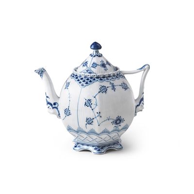 Royal Copenhagen Blue Fluted Full Lace Teapot 70 cl, MPN: 1066679, UPC: 5705140742418