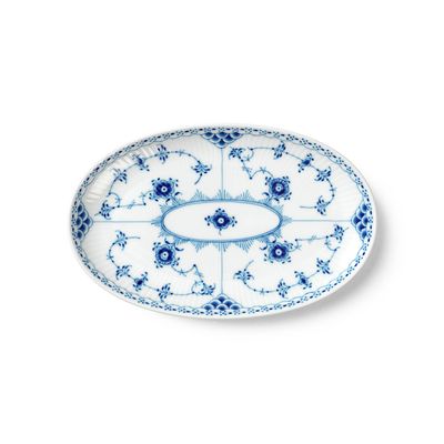 Royal Copenhagen Blue Fluted Half Lace Assiette 23.5 cm, MPN: 1064775, UPC: 5705140741411