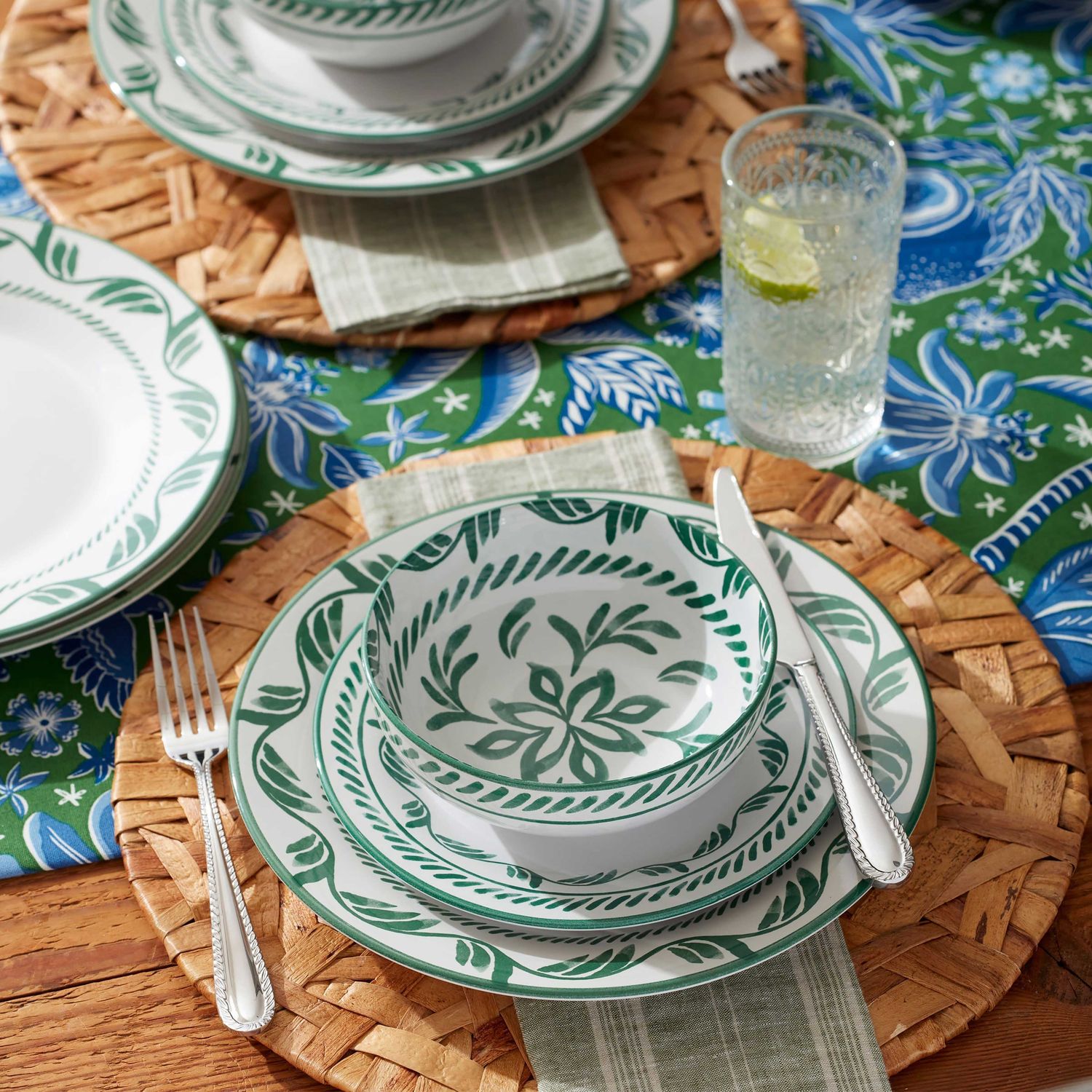 Oneida Solear Grn 12 Piece Dinnerware Set 898737 079363151735