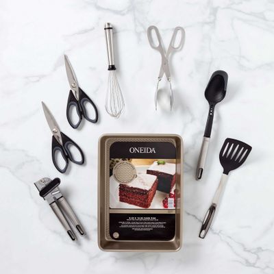 Oneida Oneida Kitchen 9 x 13 Textured Cake Pan 899114 051544147539