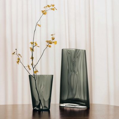 George Jensen Lituus Vase Medium Smokey Glass 10021001, 5713275272489