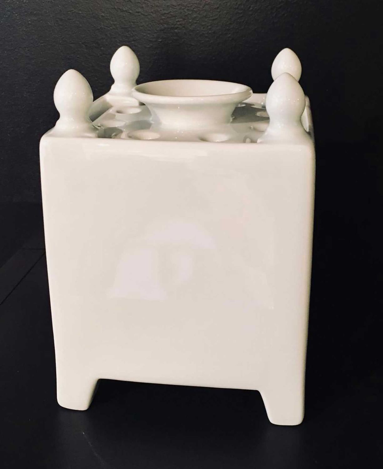 Royal Limoges Directoire Porcelain Flower Stand Small, X163-DIV00001