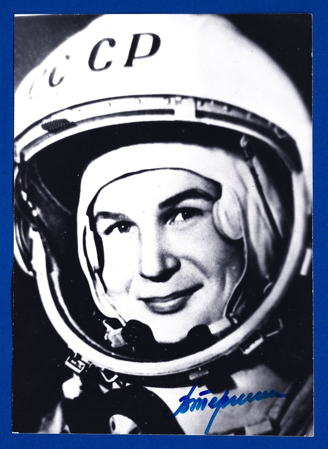 Valentina Tereshkova Soviet cosmonaut signed picture