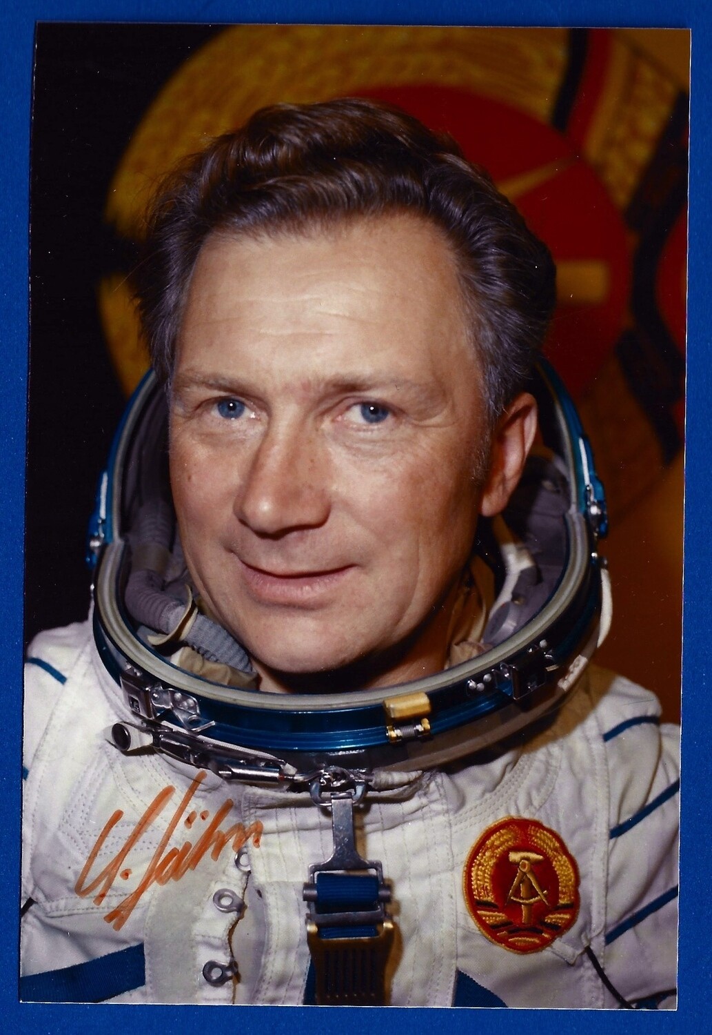 Sigmund Jähn First German astronaut signed picture
