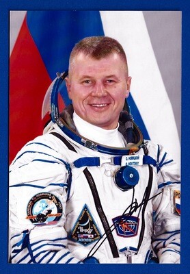 Oleg Novitsky Russian cosmonaut signed picture