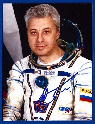 Yuri Baturin Russian cosmonaut signed picture
