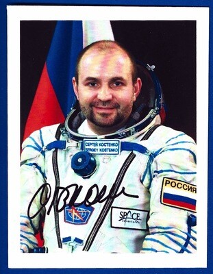 Sergei Kostenko Russian backup cosmonaut signed picture